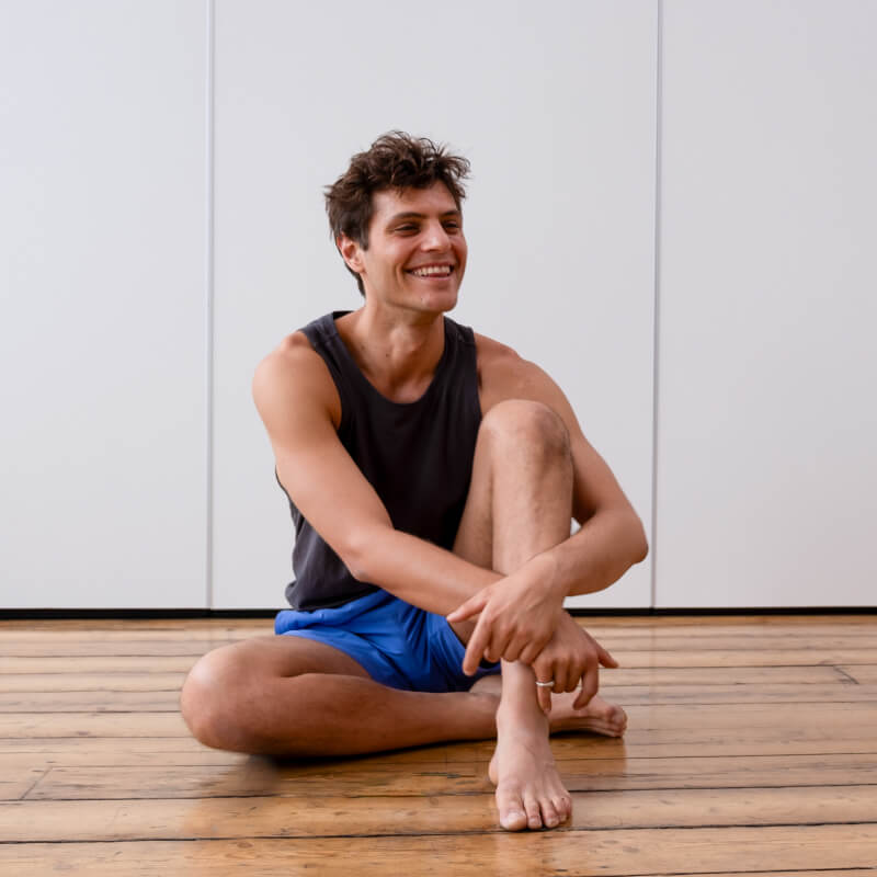 4-Beat Yoga Masterclass with Nino Russo