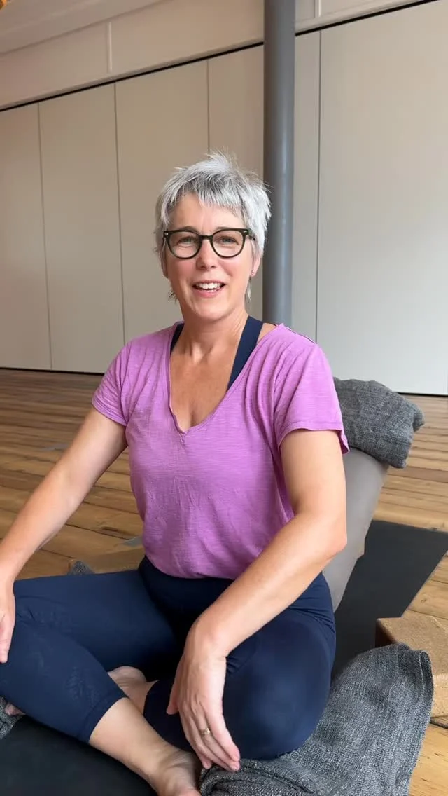Feeling hot and bothered? You’re not alone. This 30-second re-set can really help. Discover more tips and tricks from Tiffy @yogawithtiffy at her workshop in Peckham this Saturday.

📆 1:30-3:30pm Saturday 11th October

📍 Yogarise Peckham

#menopauseawarenessmonth #menopauseawareness #perimenopause